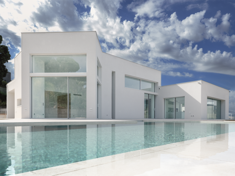 Villa FF ad Alcamo: serramenti minimali e continuità con il paesaggio
