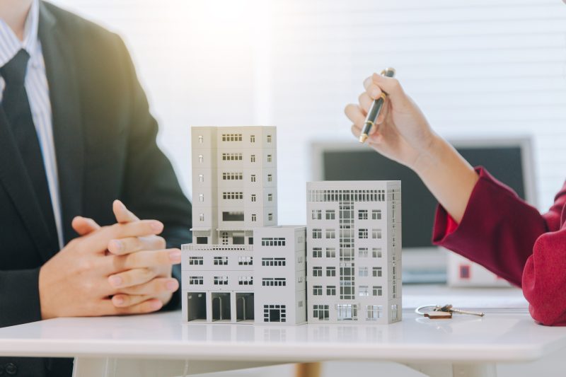 Compravendite immobili per l’impresa: trend 2025 secondo Tecnocasa
