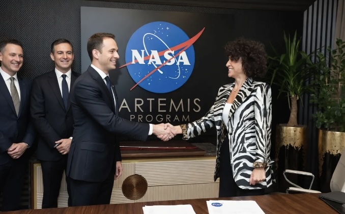 Drutex va sulla luna con la NASA: serramenti per la base lunare del programma Artemis