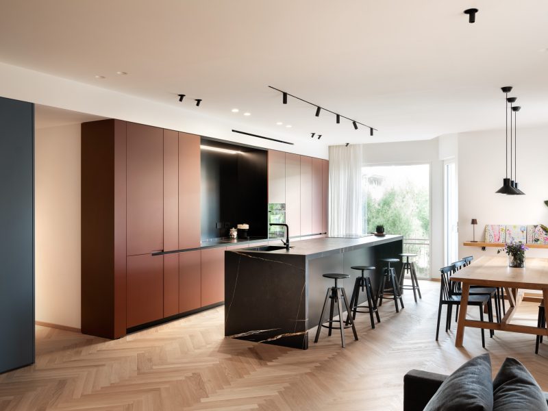 Porte filomuro Eclisse Syntesis Line: il progetto di una casa contemporanea a Porto San Giorgio