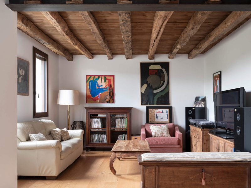 Casa Pilat Eclisse: restauro tra tradizione e modernità nelle colline venete