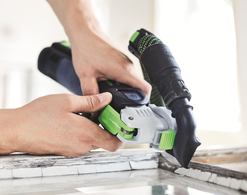 OSC 18 Festool: l’utensile multifunzione a batteria ideale per la posa serramenti