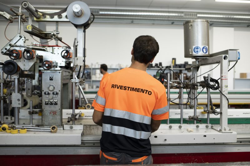 Le sei linee di rivestimento Profilia per serramenti in pvc