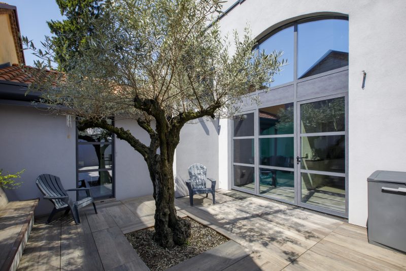 Loft a Monza: recupero industriale con serramenti EKU ad alte prestazioni