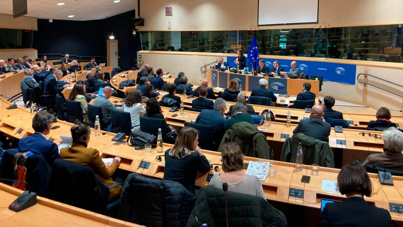 Ceramica italiana a Bruxelles: senza una svolta sull’ETS il settore è a rischio