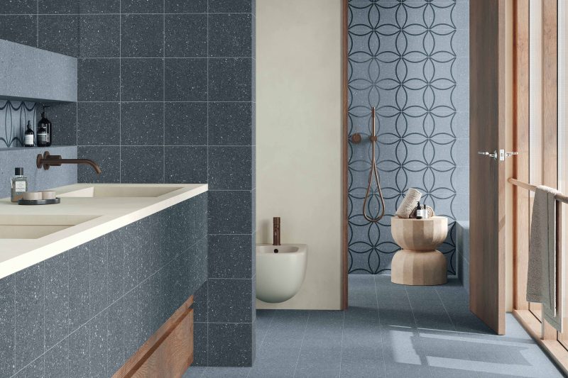 Terrasale di Ceramiche Marca Corona: il piccolo formato si reinventa tra suggestioni vulcaniche e richiami marini
