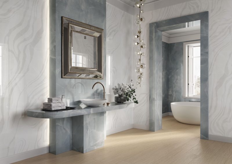 RAK Ceramics rafforza il proprio posizionamento luxury con Roberto Cavalli