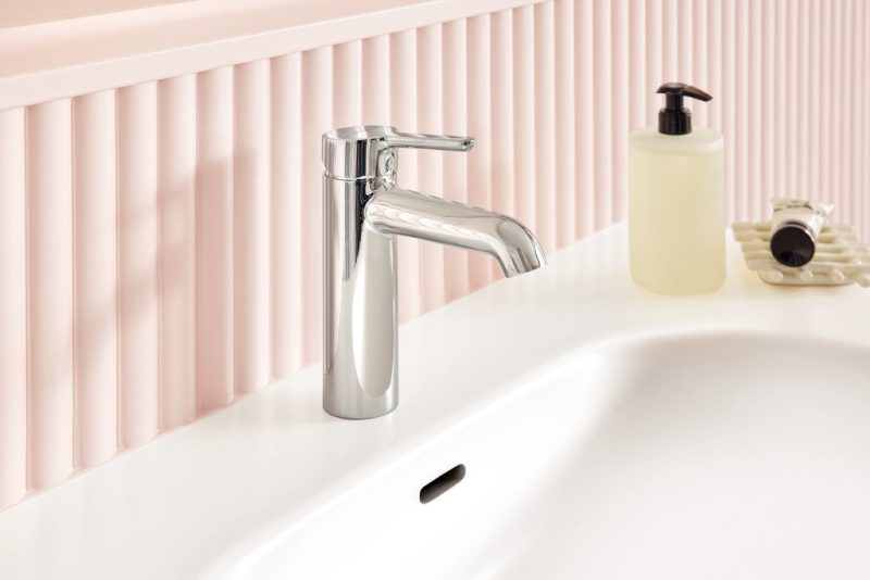Skyla di Villeroy & Boch: la rubinetteria completa l’esperienza del bagno contemporaneo