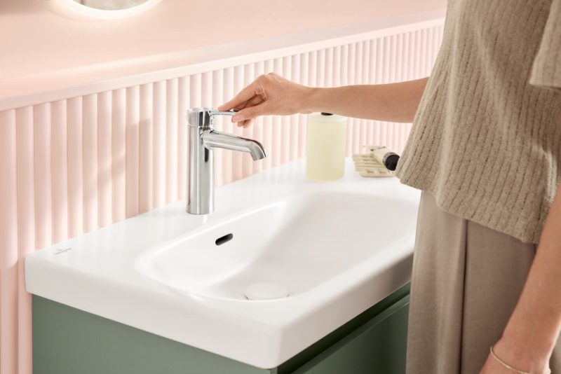 Skyla di Villeroy & Boch: la rubinetteria completa l’esperienza del bagno contemporaneo