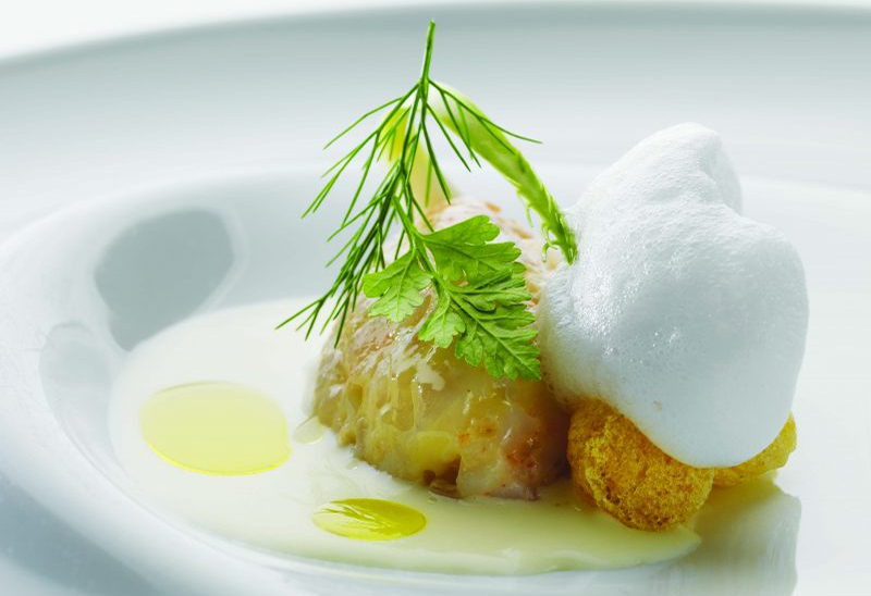 Mazzancolle con salsa kren e meringhe di polenta