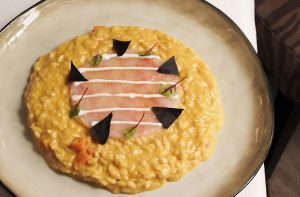 Risotto Raffele de mase RISO CARNAROLI ZUCCA VIOLINA SCAMPI AL LIME E KEFIR