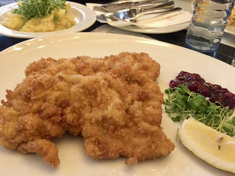 Wiener Schnitzel La Ricetta Della Cotoletta Alla Viennese wiener-schnitzel-la-ricetta-della-cotoletta-alla-viennese