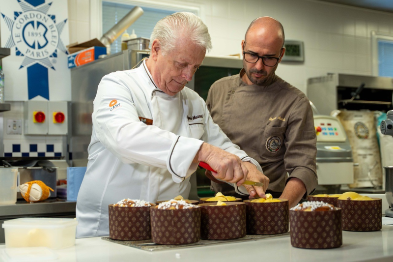 Iginio Massari porta a Napoli la sua masterclass sul panettone