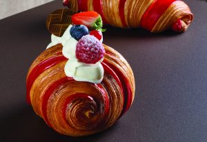 Viennoiserie croissant