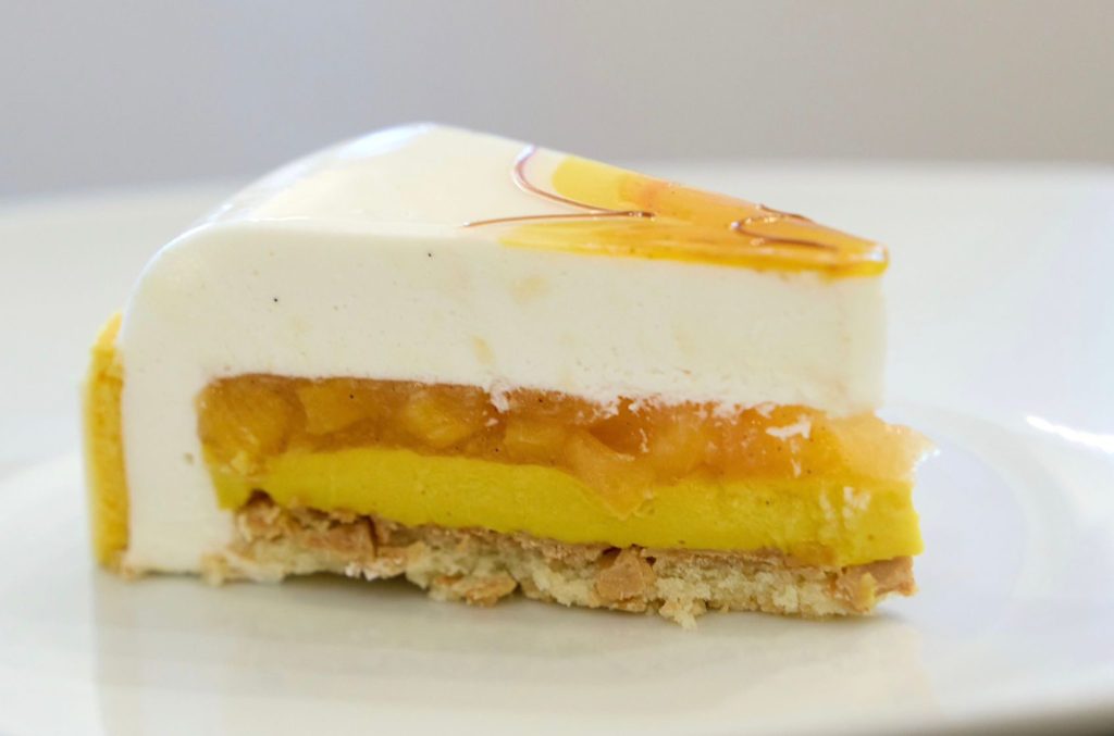 fetta di torta fiore di luce