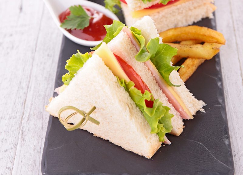 Semplice ma non scontato: il tramezzino compie 100 anni