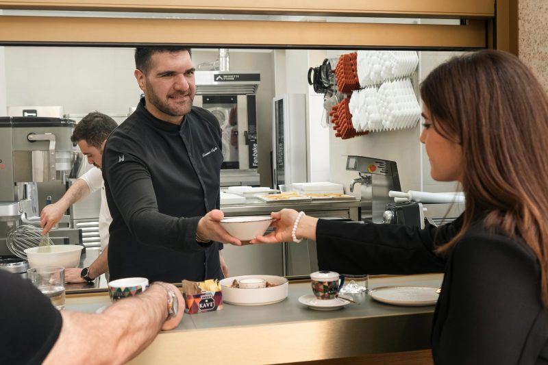 Tommaso Foglia inaugura a Nola: nasce la pasticceria con Chef’s Table