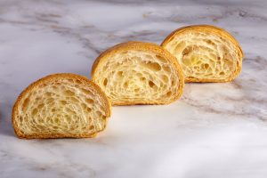 Pasta lievitata sfogliata(pasta tirata)