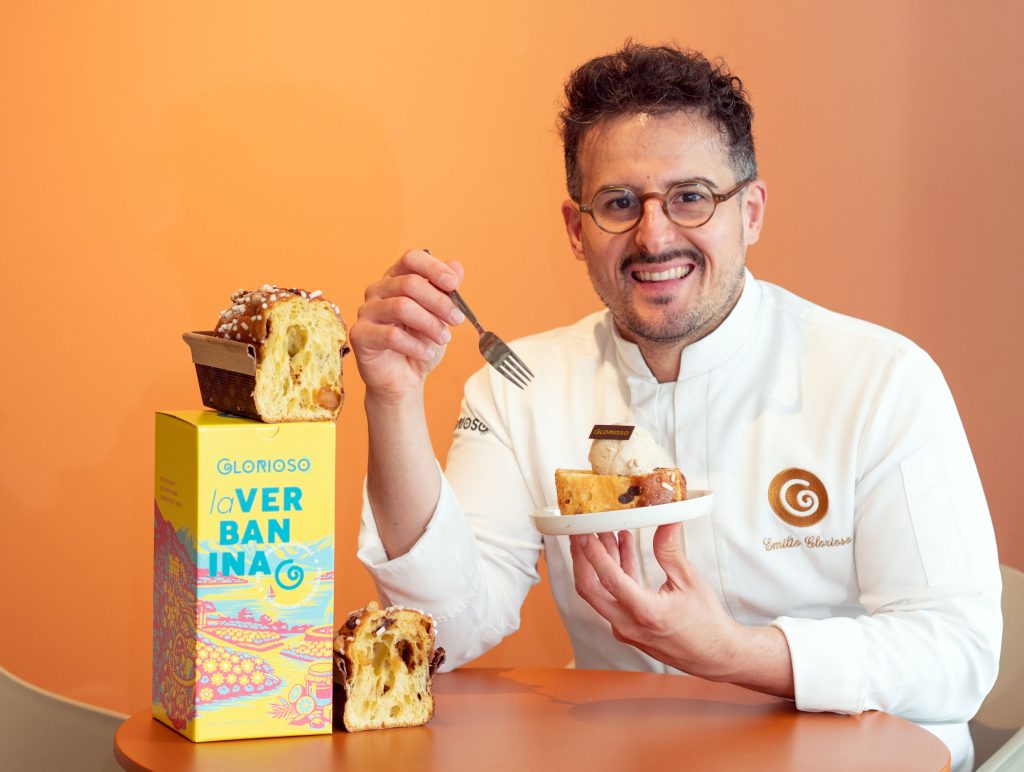 emilio Glorioso con il dolce dedicato a Verbania