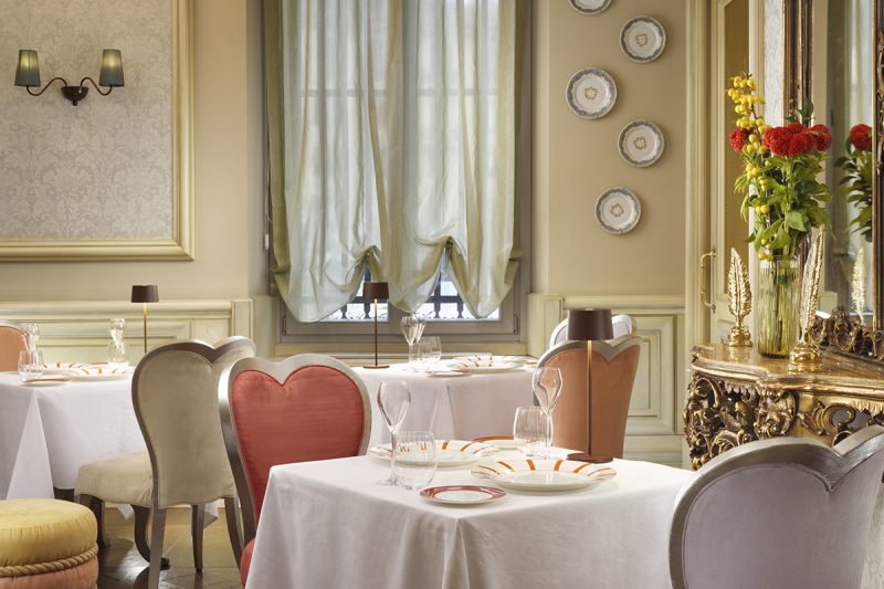 Rubacuori, il ristorante che a Milano gioca “a occhi chiusi” con la cucina italiana