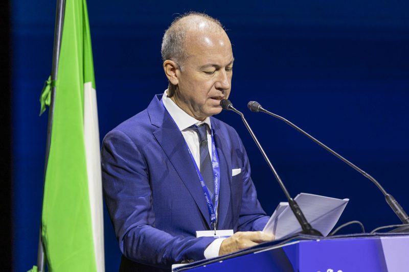 Federchimica: energia e burocrazia frenano la chimica italiana
