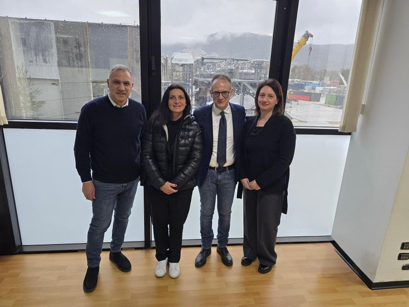 RES, il Vice Ministro Gava in visita agli impianti in Molise