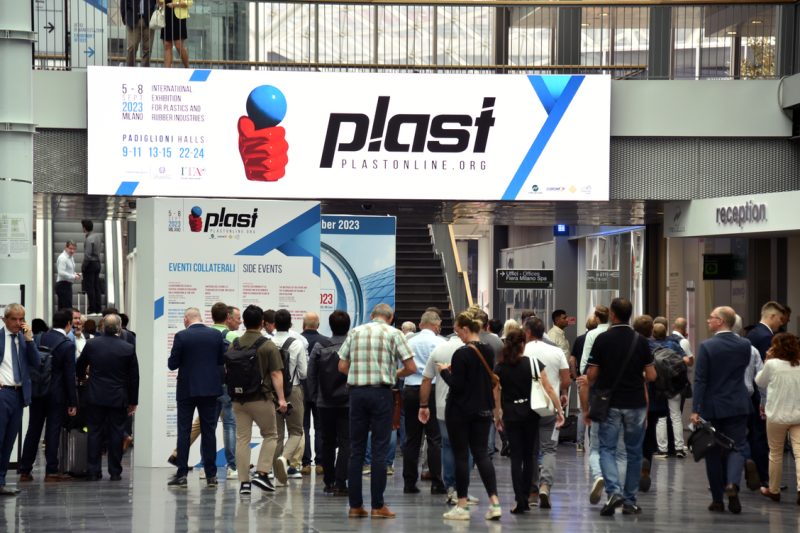 Plast 2026 si fa in tre