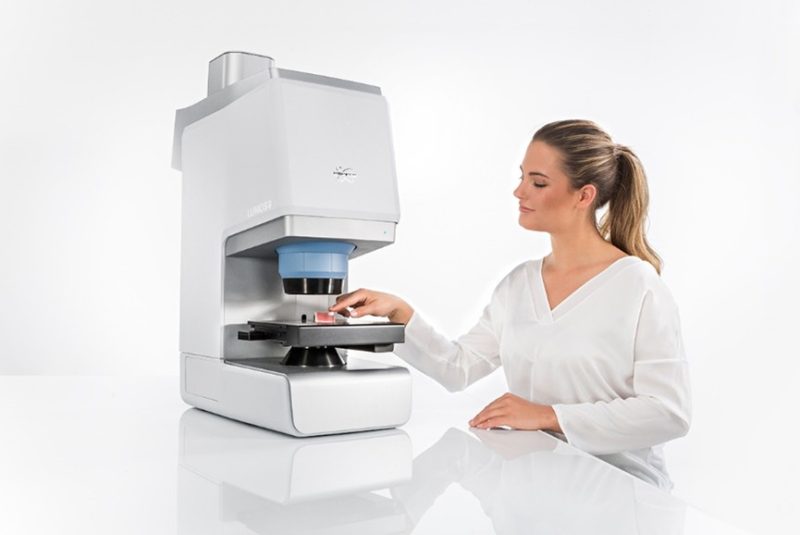 Analisi dei difetti dei materiali di imballaggio col microscopio FTIR LUMOSII di Bruker