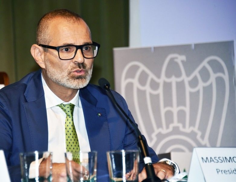 Dazi UE-USA, Amaplast lancia l’allarme: “È una resa”