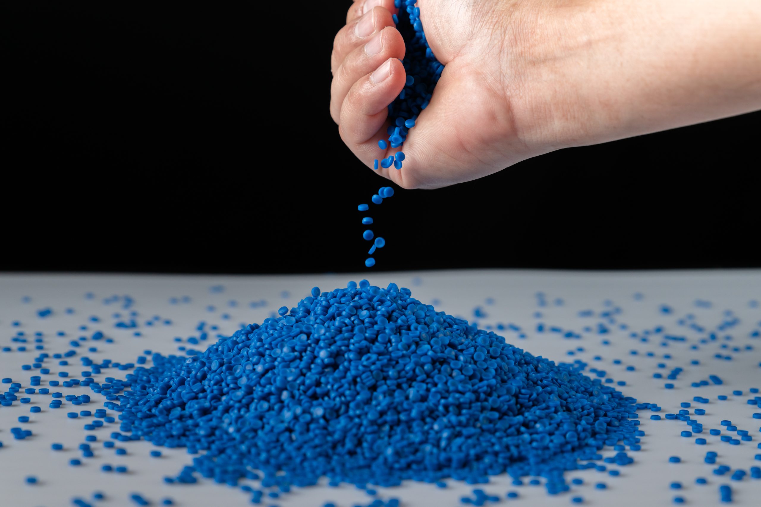 Perdite di pellet plastici: accordo UE per ridurre le microplastiche