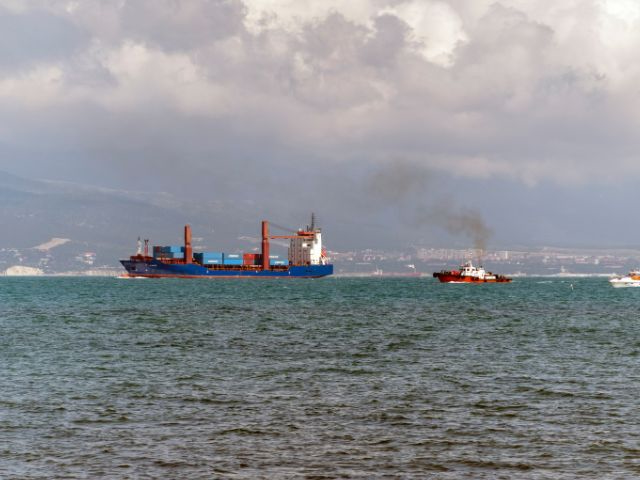 USA-Iran, accordo sullo Stretto di Hormuz: la ripresa sarà lenta