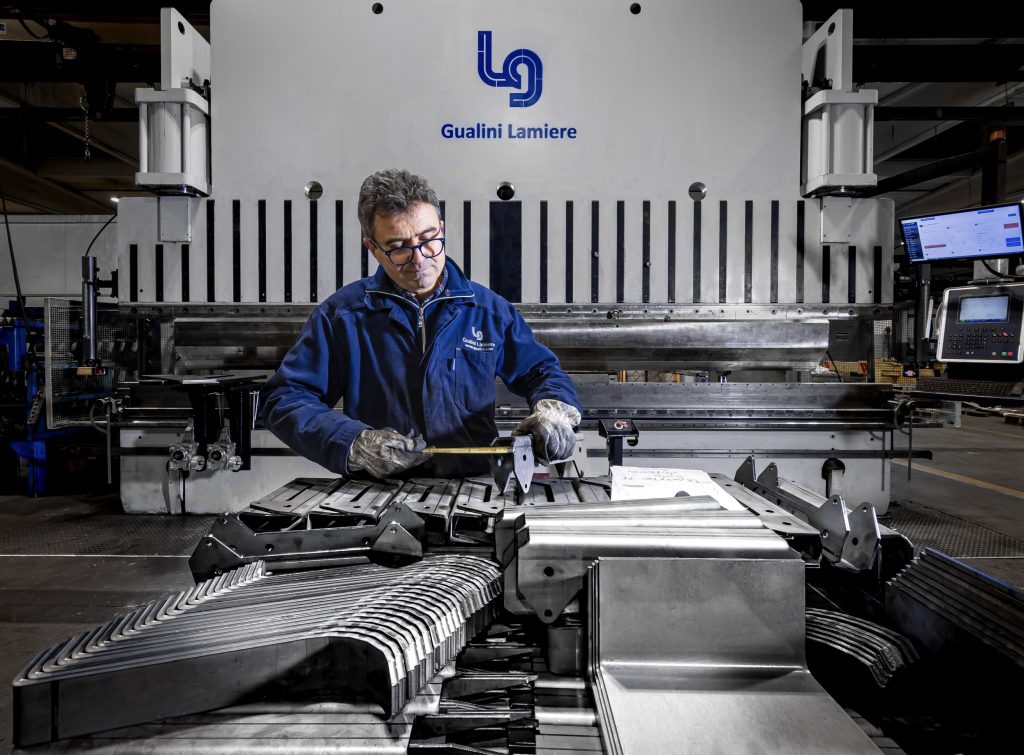 Gualini Lamiere International è un'azienda che da oltre 70 anni si occupa di lavorazione lamiera conto terzi