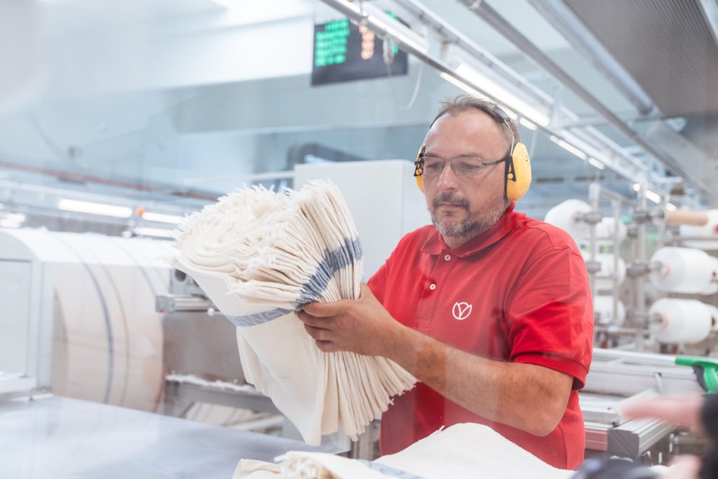 Ridurre i rifiuti speciali e i costi di smaltimento è possibile con i panni riutilizzabili Mewa 