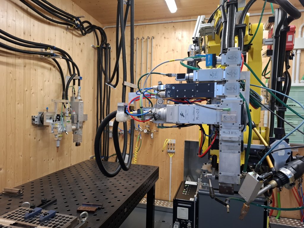 Nuova cella di saldatura laser ibrida presso l'Application Center Optoprim Italia a Vimercate