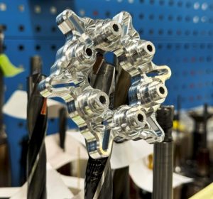 La precisione CNC di Weerg al servizio di Oversonic Robotics
