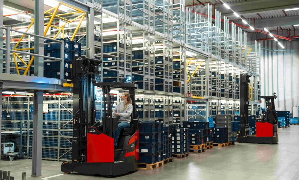 Compattezza, controllo e prestazioni da carrelli retrattili 