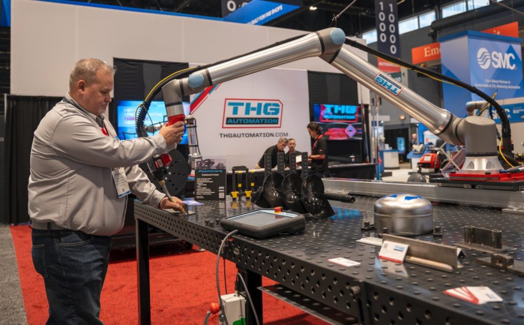 Il futuro della robotica collaborativa, tappa in Emilia