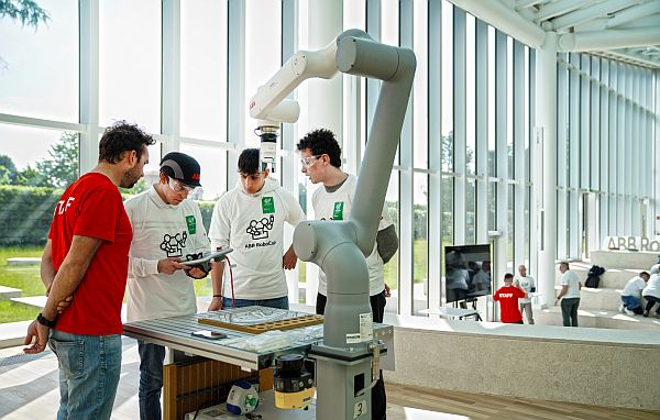 ABB RobotStudio Cup 2026, robotica e giovani a Bergamo