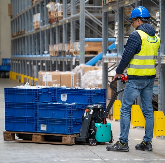 Transpallet elettrico per spazi ridotti