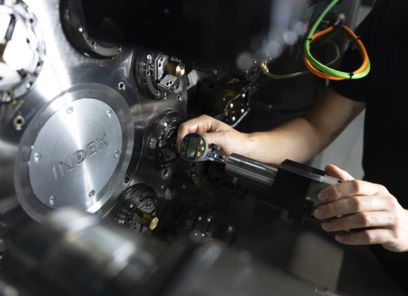 Più valore e controllo con torni CNC Index e consulenza Synergon