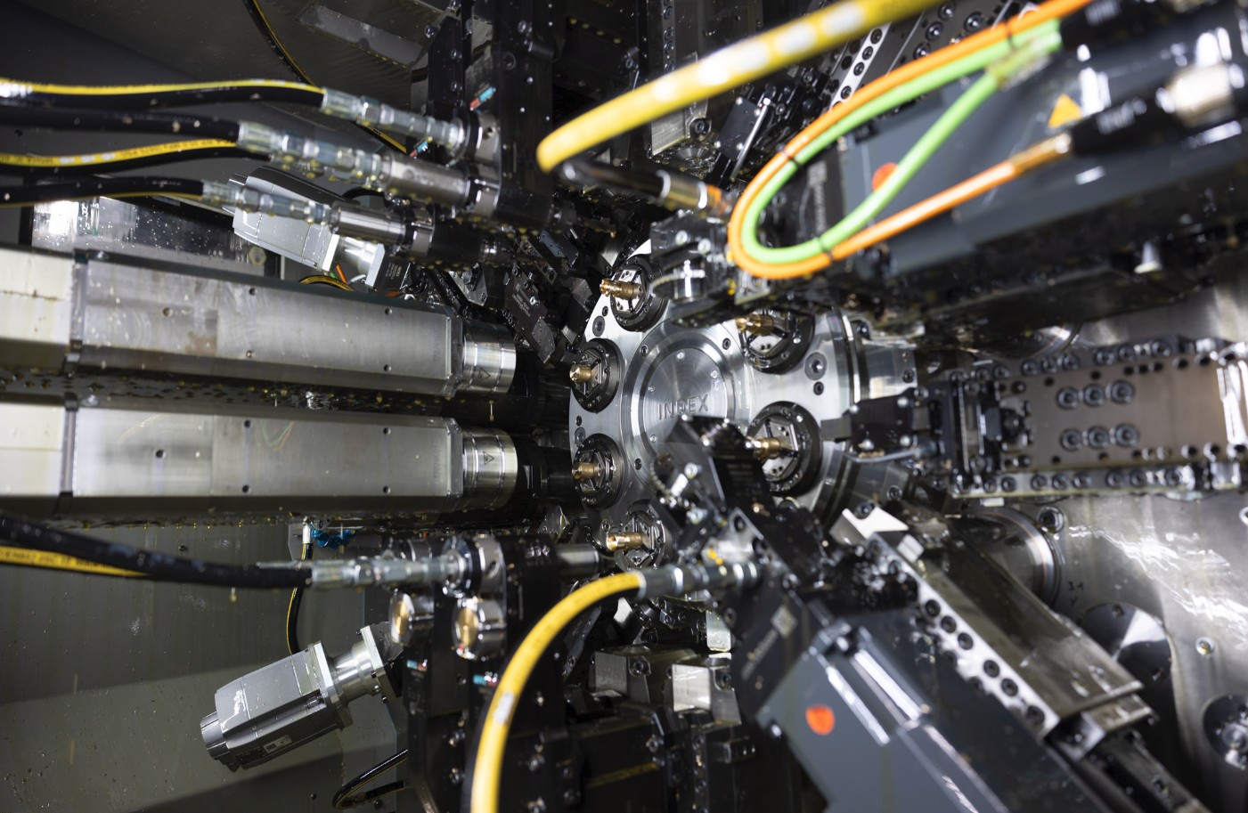 Più valore e controllo con torni CNC Index e consulenza Synergon