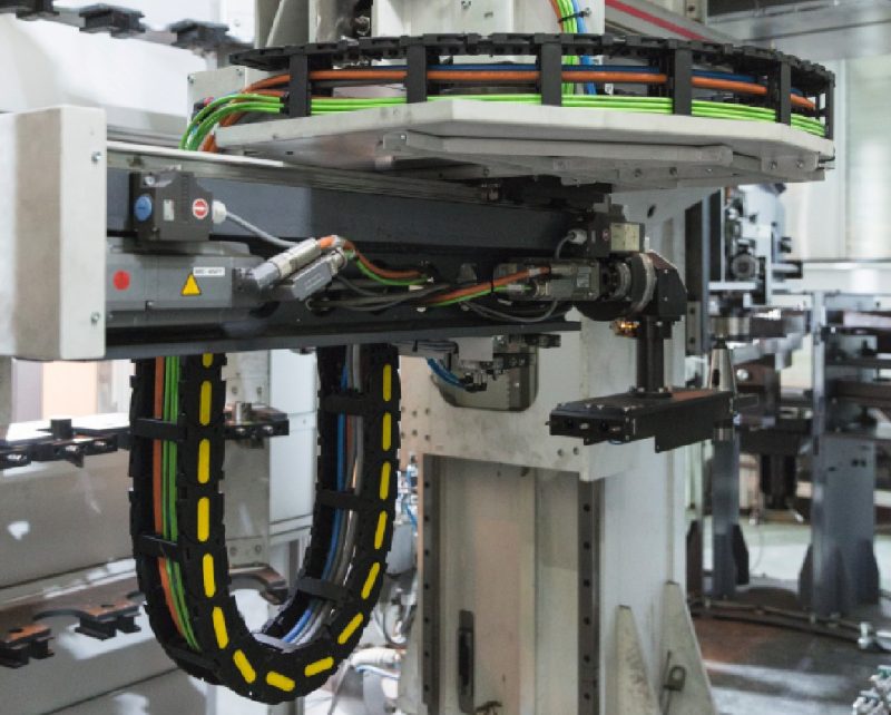 Soluzioni di cablaggio su misura per la fabbrica 4.0