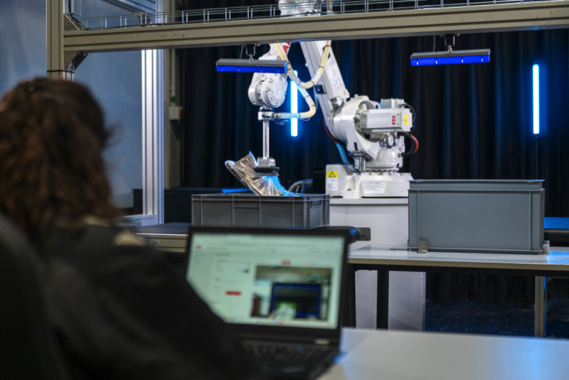 La potenza dell’AI generativa per la visione robotica da ABB e LandingAI