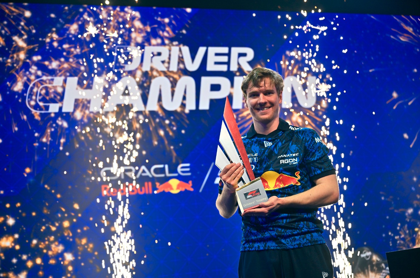 Hexagon lancia Future Skills Challenge con Oracle Red Bull Sim Racing