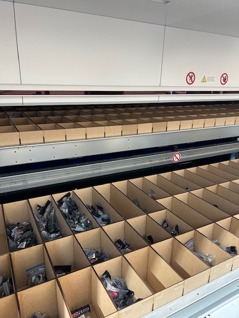 Speedflow Products Pty Ltd ottimizza il magazzino con i sistemi automatici verticali Modula