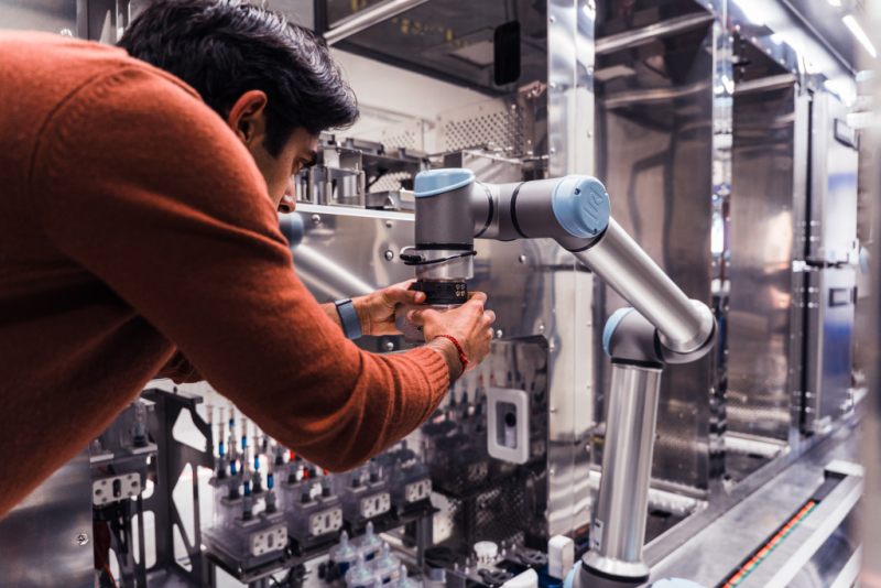 Robot e terapie cellulari: la rivoluzione di Multiply Labs